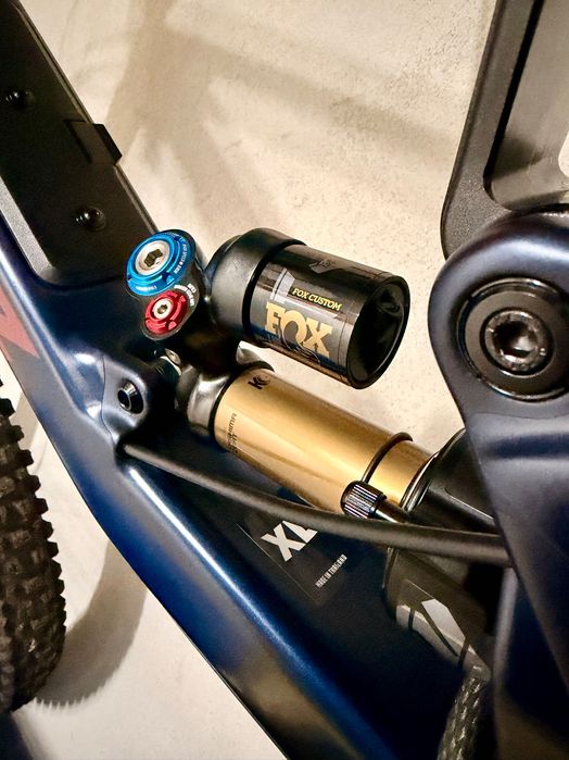 Заден амортисьор Fox Float X2 Factory Kashima 2024