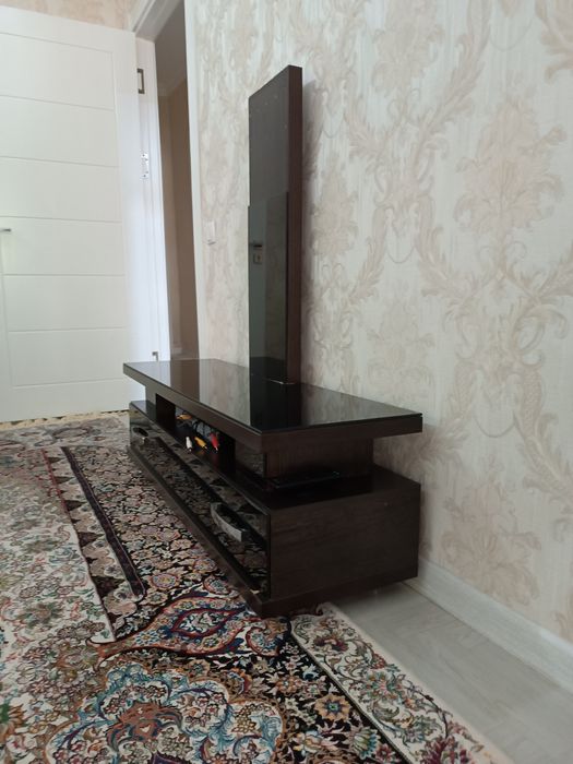 Подставка для телевизора