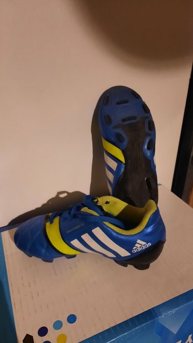 Adidasi fotbal copii marimea 30