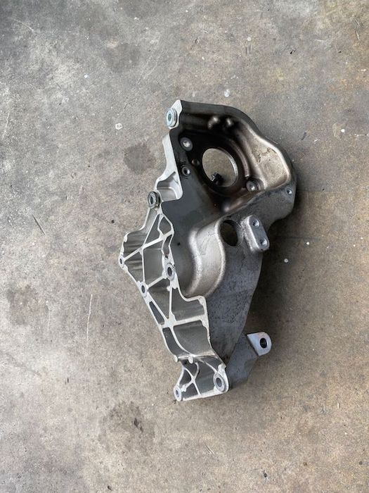 Suport alternator/generator VOLVO  S60 XC90 XC60 V90 S90  31480996