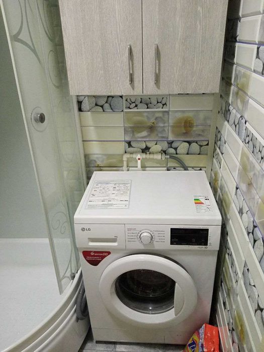 Сдаётся одна комната в двухкомнатной квартире.