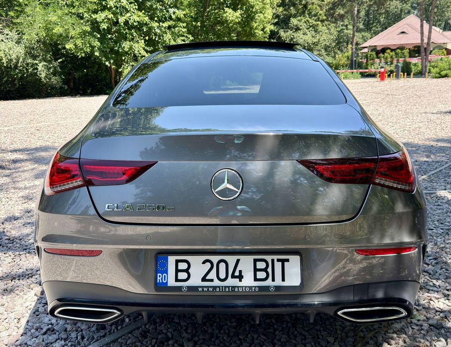 Mercedes-Benz CLA 250 Unic proprietar - cumparata reprezentanta Mercedes