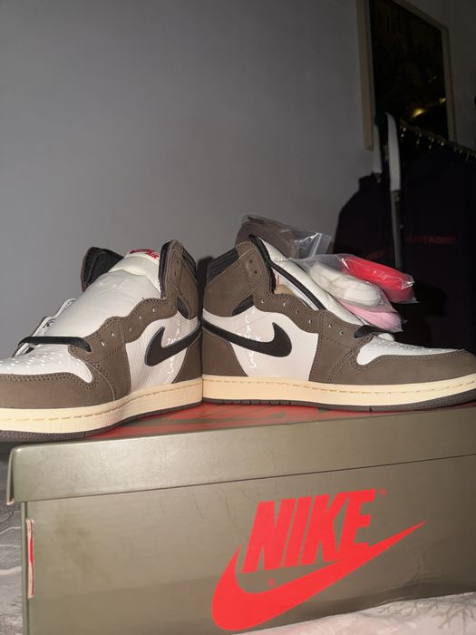 Air Jordan 1 Travis Scott Mocha High