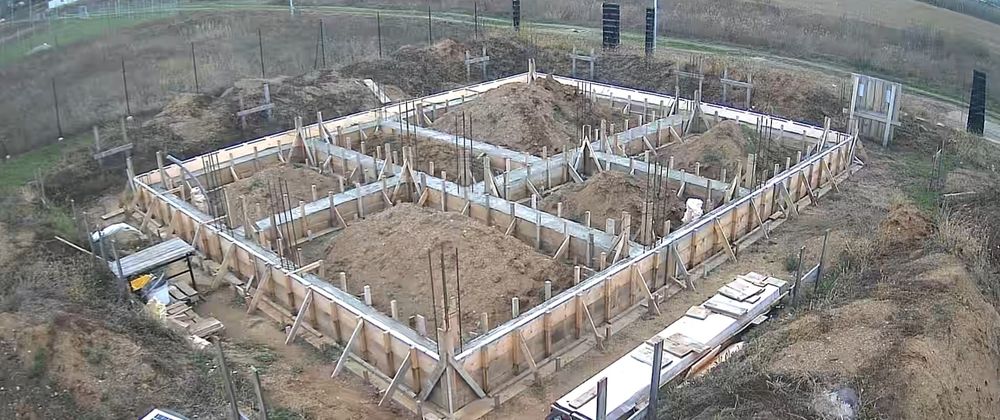 Constructor Meserias - Amenajari interioare si exterioare