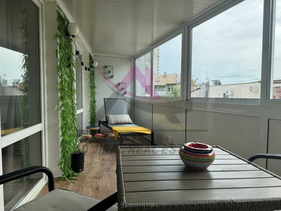 Дава се под наем Тристаен апартамент в Варна, Общината - 95 кв.м за 1000 € - Снимка #7