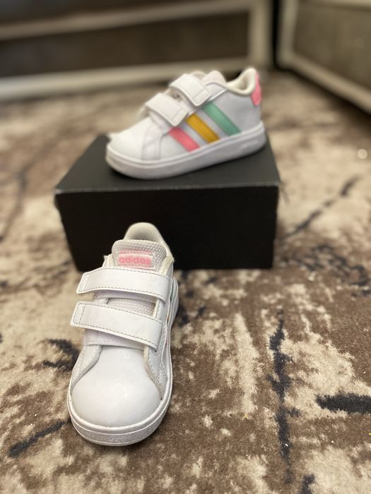 Детски обувки Adidas - 21 номер