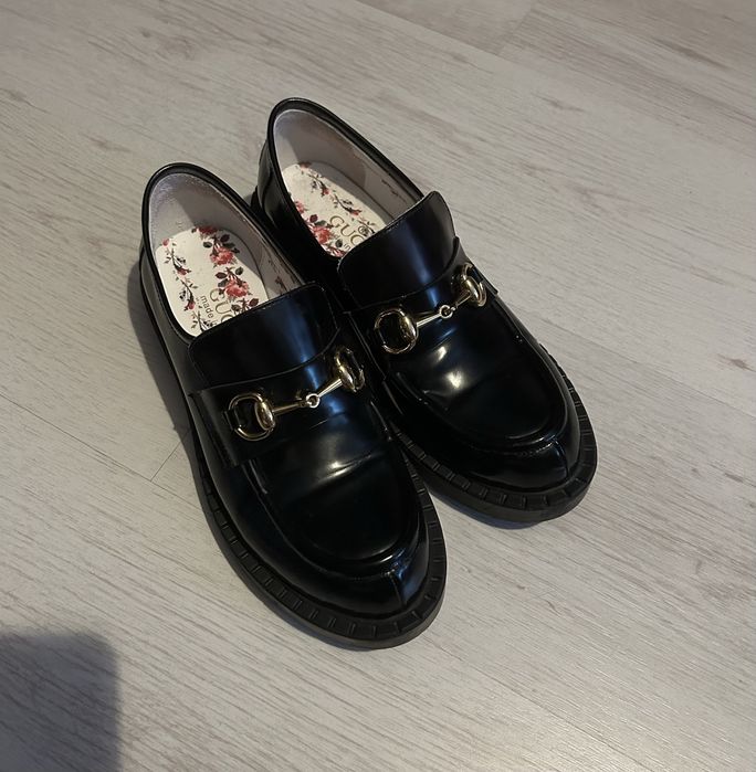 gucci black leather loafers