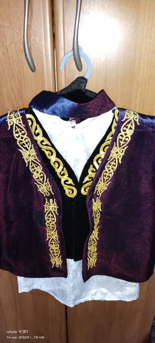 Прокат казахских костюмов для мальчиков и девочек