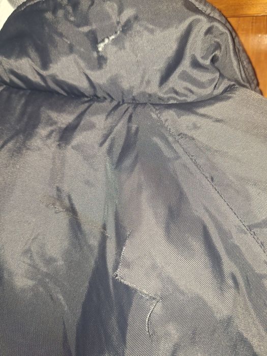 geaca adidas XL cu mic defect