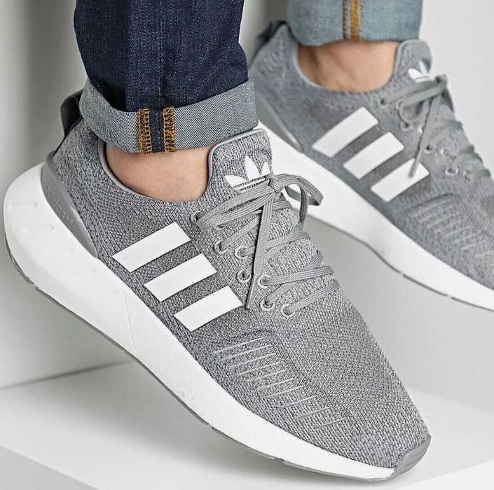 Оригинални мъжки обувки ADIDAS  SWIFT RUN 22  размери 42 -46 2/3