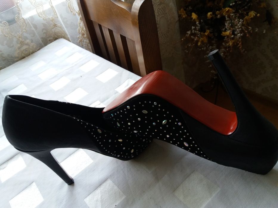 Официални обувки