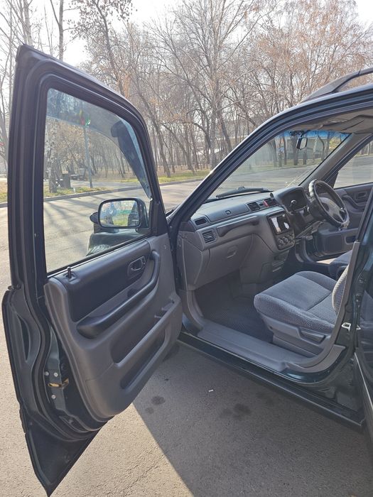 Автомобиль Honda CRV