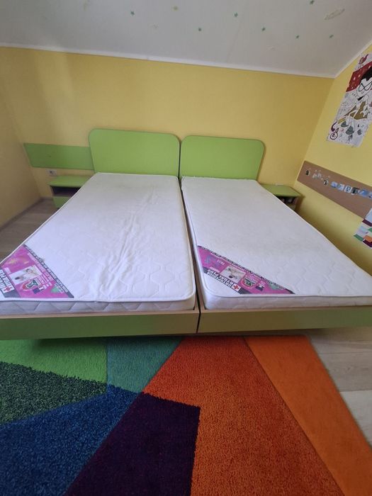 Vand 2 paturi impreuna cu saltea 900/2000