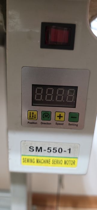 Продам швейную машинку