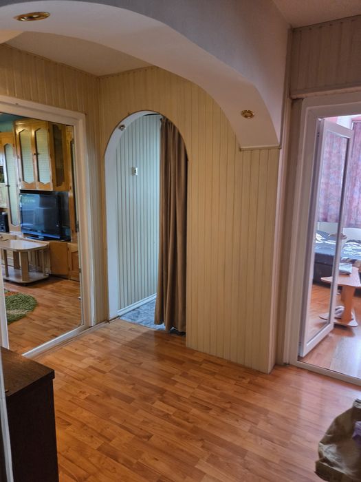 Apartament 3 camere decomandat Giurgiu etaj 3 din 4.