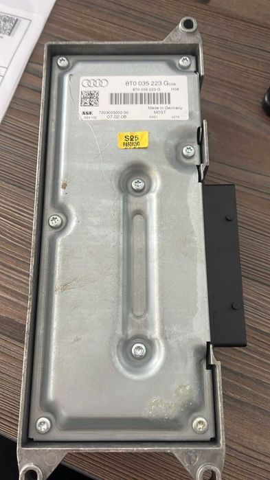 amplificator muzica audi a4b8  cod: 8t0035223g