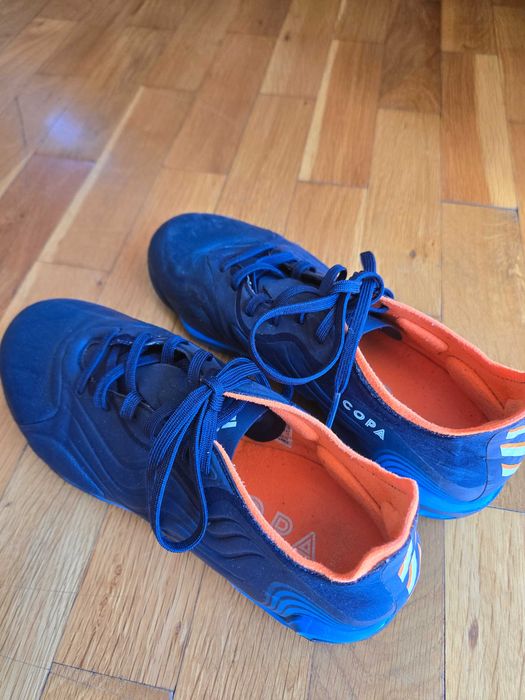 Обувки-зимни и спортни за момче 39-43 номер