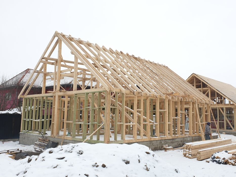 Construim la roșu in Brasov