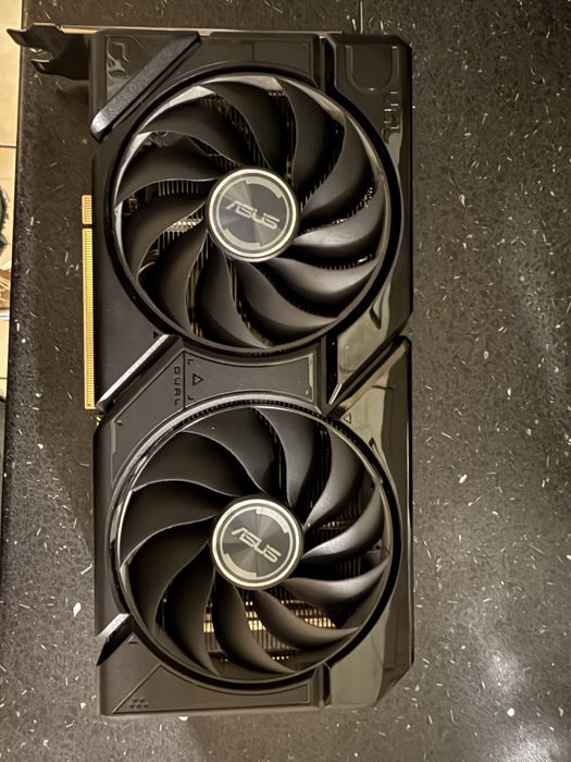 Vand Nvidia 4070 super Asus Dual 12gb