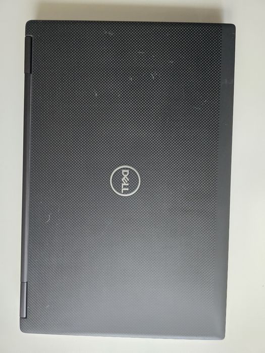 Лаптоп  17.3" Dell Precision 7740, Intel i7, 32GB RAM, 1TB NVMe, Quadr
