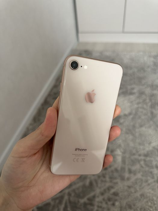 Айфон 8 64гб в отличном