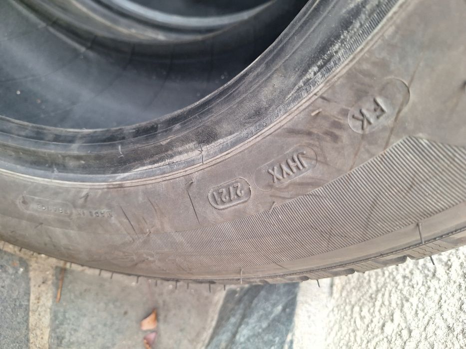 7mm! 235 60 16 Michelin alpin latitude
