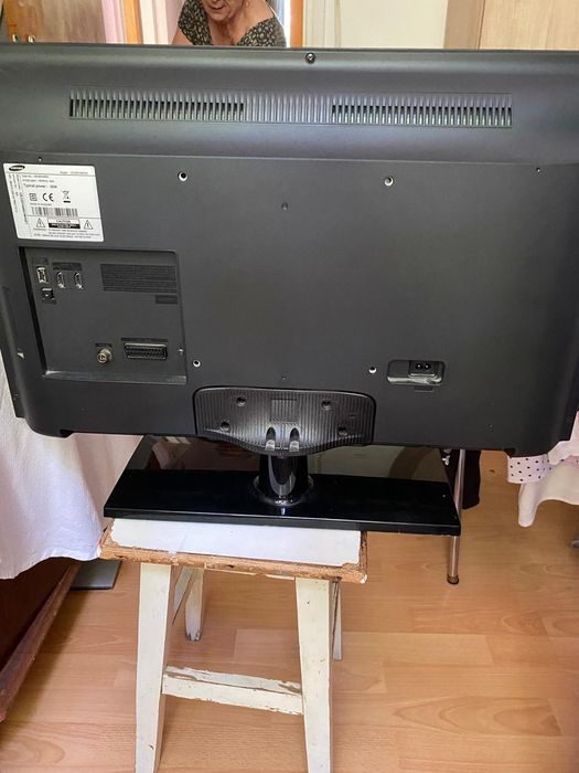 Tv Samsung  diagonala 81