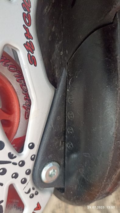 Продам роликовые коньки