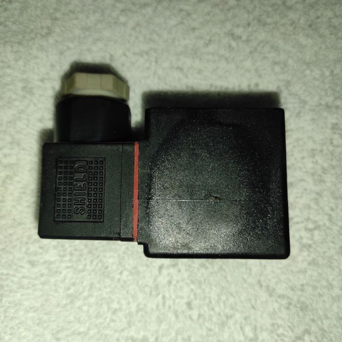 1.Бесконтактный датчик 2. Катушка для электромагнитного клапана на 220