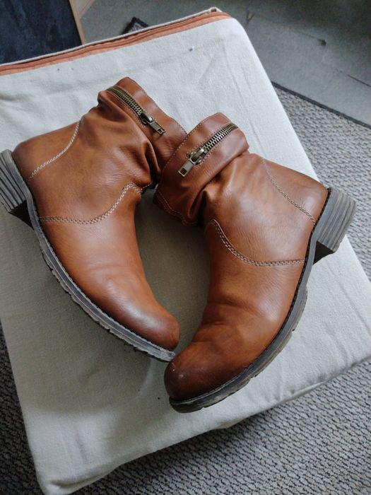 Дамски боти от естествена и еко кожа