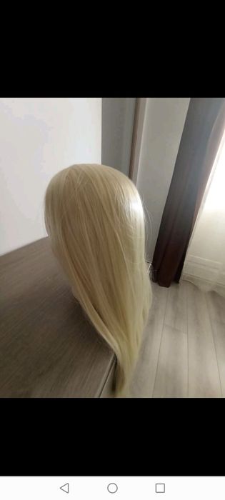 Cap de manechin blond