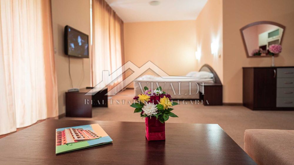 Продава се Едностаен апартамент в к.к. Златни пясъци - 62 кв.м за 1201 €/кв.м - Снимка #2