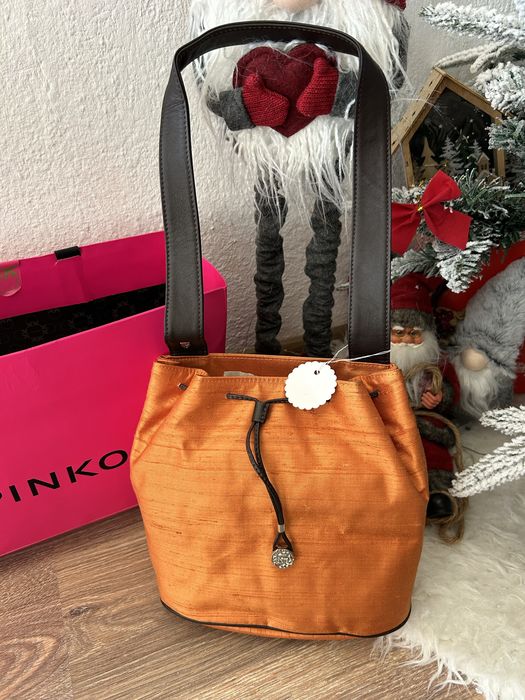 Чисто нови чанти