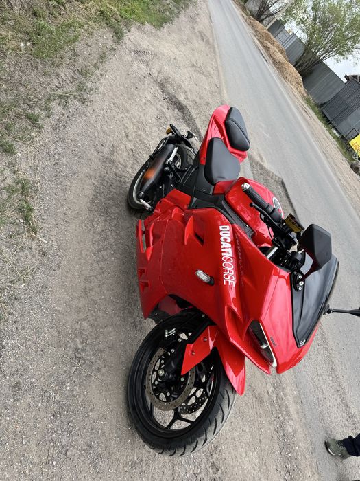 Мотоцикл Ducati электрический