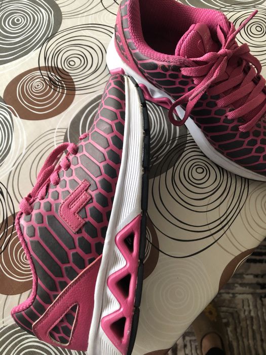 Оригинални маратонки Flair 35номер