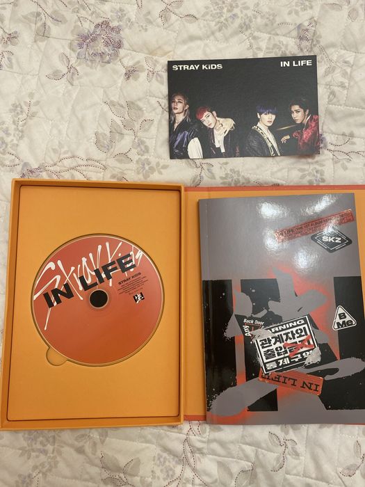 K-pop альбом Stray kids- In Life