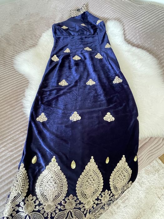 Традиционна дълга официална рокля