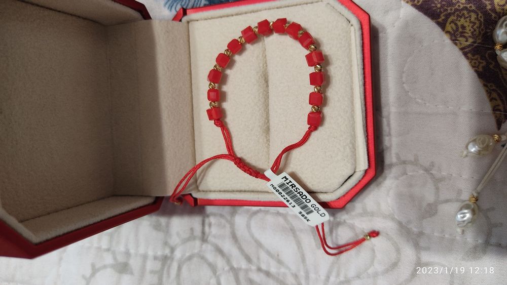 Продам хитовые красные нитки!