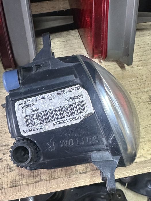 Туманик на Камри 50