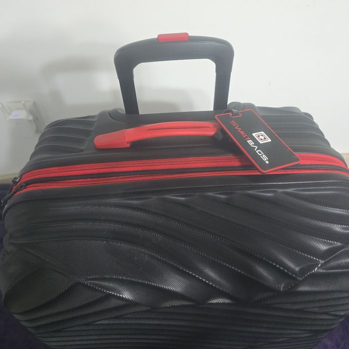 Куфар SWISS BAGS, L, 77x51x31-36 cm, 128l