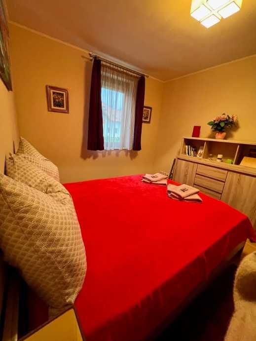 Дава се под наем Тристаен апартамент в Пловдив, Остромила - 82 кв.м за 270.3 € - Снимка #2