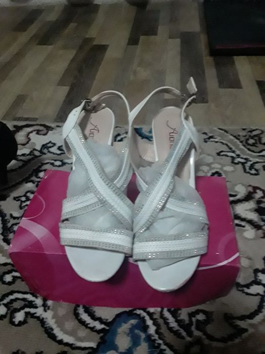 Вечерние обуви  комиссионный