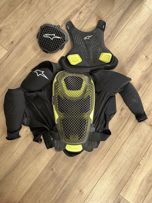 Ризница ALPINESTARS BIONIC PRO V2 за кросов мотор / ендуро