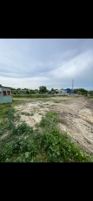 Дава се под наем Парцел в Шумен, Боян Българанов 1 - 2212 кв.м за 765 € - Снимка #2