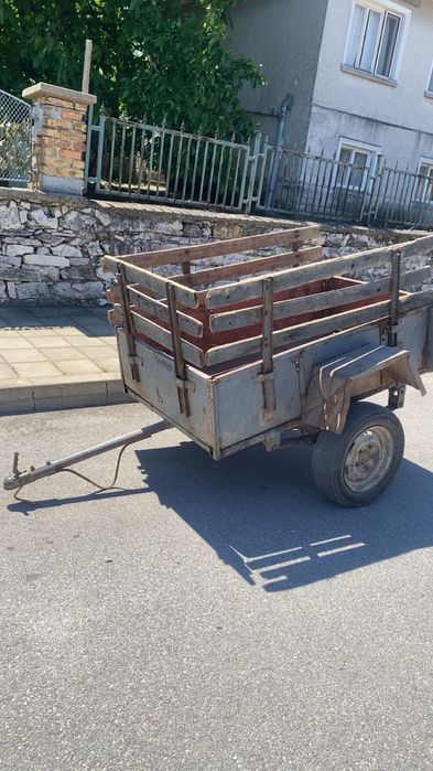 продава св ремарке