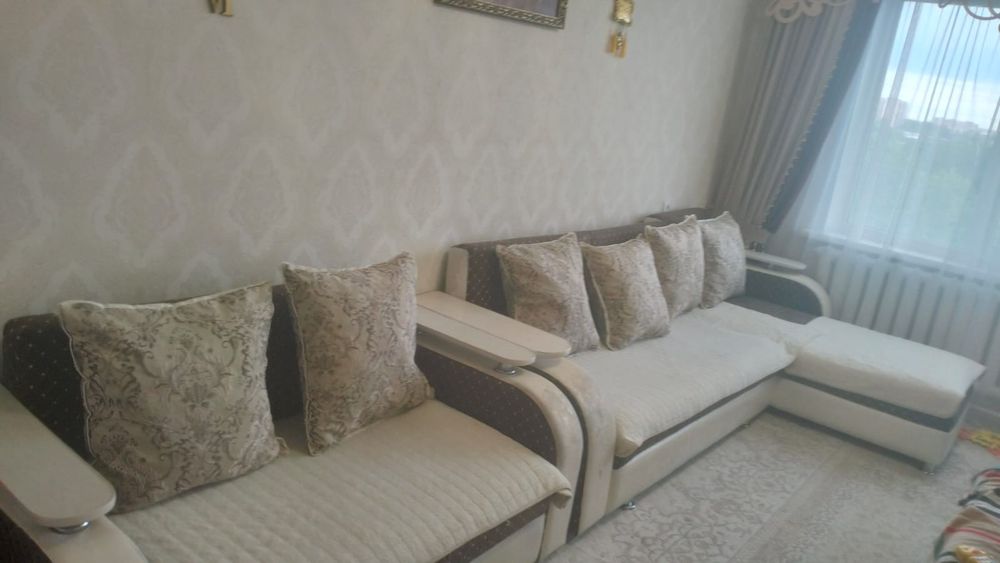 Продается диван с мини диваном