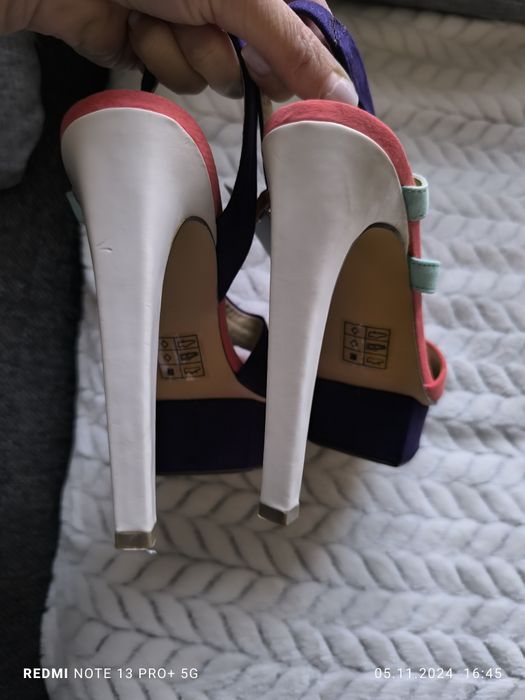 Сандали висок ток Louise Roe