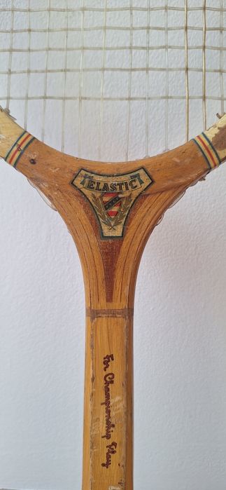 Ретро винтич дървена тенис ракета Artis