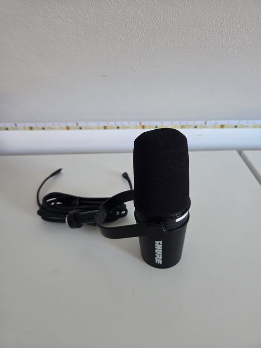 Shure MV7+ USB-C & XLR