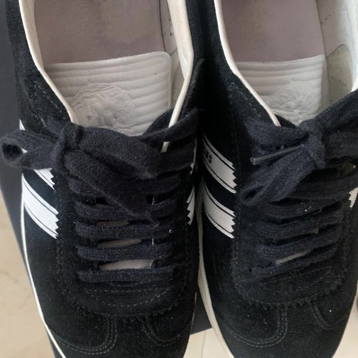 Sneakersi Versus Versace piele intoarsa